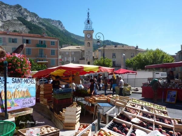 فيلا La Petite Perle De Provence سيسترون المظهر الخارجي الصورة